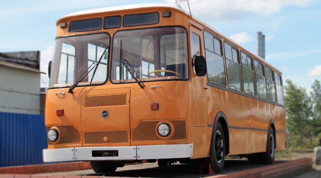 В Челябинске появился первый экскурсионный автобус