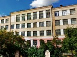 В Челябинске из разрушающейся школы уходят учащиеся