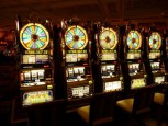 Трое южноуральцев организовали подпольное «казино»