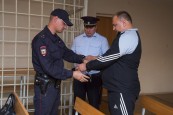 За хищение миллиона бутылок "паленого" алкоголя задержан бывший начальник следствия полиции Челябинска