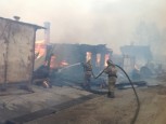 15 человек тушили пожар в деревне Десятилетие