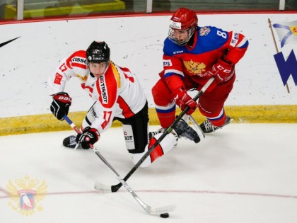 Юниорская сборная России одолела команду Швейцарии - 3:2