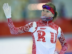 Конькобежка Фаткулина засунет олимпийскую медаль между булок желающим её забрать