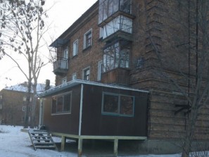 Пристрой к 3-хэтажному дому на улице Мира вызвал ажиотаж в соцсетях