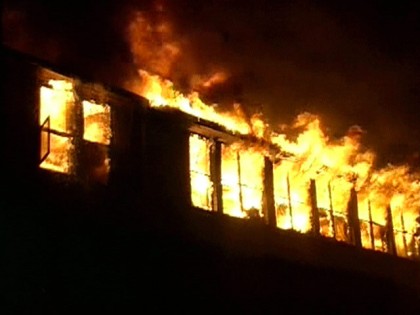 14 человек боролись со стихией огня в Кулуево
