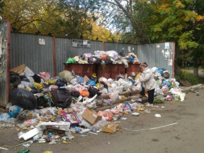 За прошлогодний мусорный коллапс в Челябинске ответит один бывший чиновник?