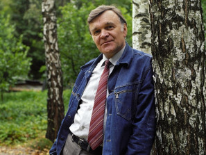 Умер писатель-фронтовик Юрий Бондарев, автор романа «Горячий снег»