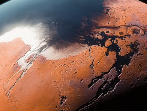 Два древних резервуара воды на Марсе могут сохраняться до сих пор