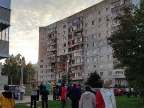 Дом взорвался в Ярославле. Обрушился подъезд