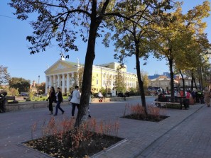 В Челябинске у деревьев на Кировке будет больше места?