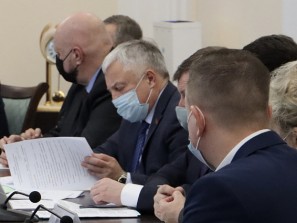 Спикер Заксобрания Краснодарского края провел депутатскую планерку