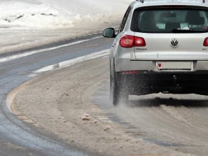 Пробки на дорогах возможны в Челябинской области из-за снегопада