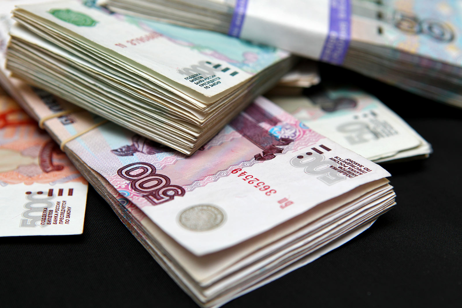 Долги в 300 млн рублей погашены перед работниками предприятий