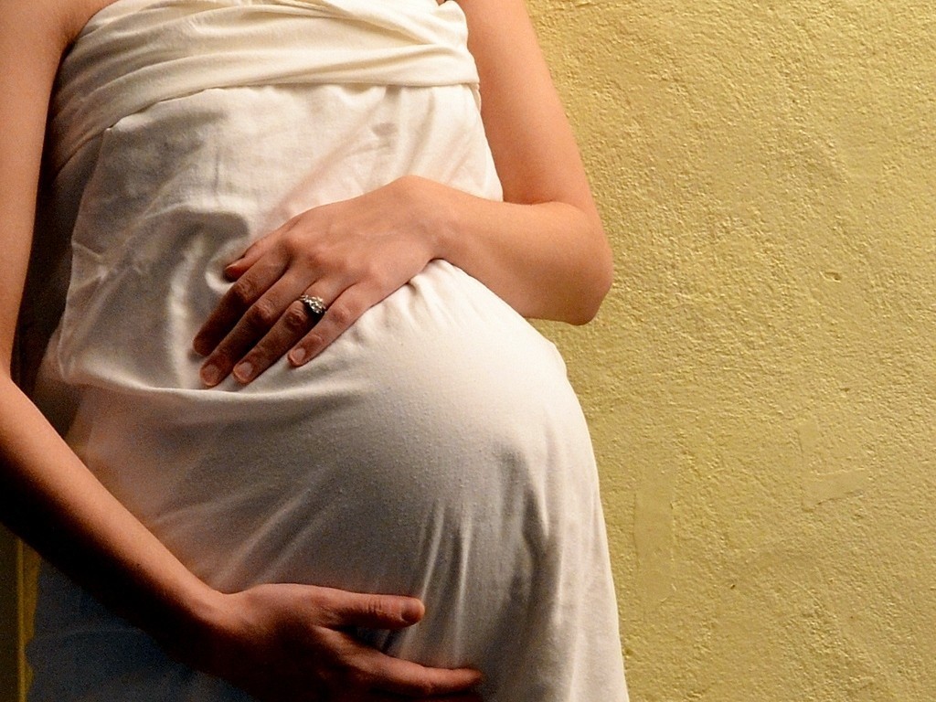 Какие выплаты положены по родам и беременности