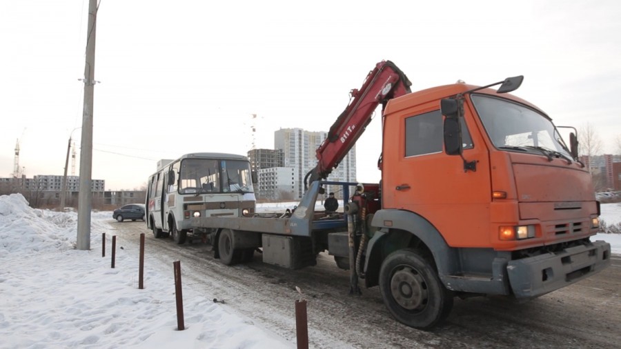 В Челябинске разрешили эвакуацию маршрутных ПАЗов