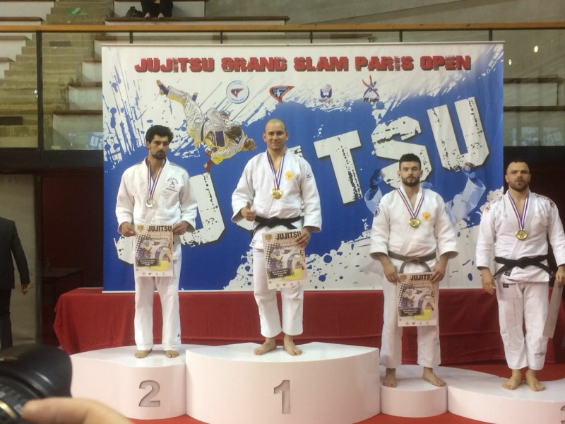 Челябинец завоевал «золото» по джиу-джитсу на соревнованиях в Париже