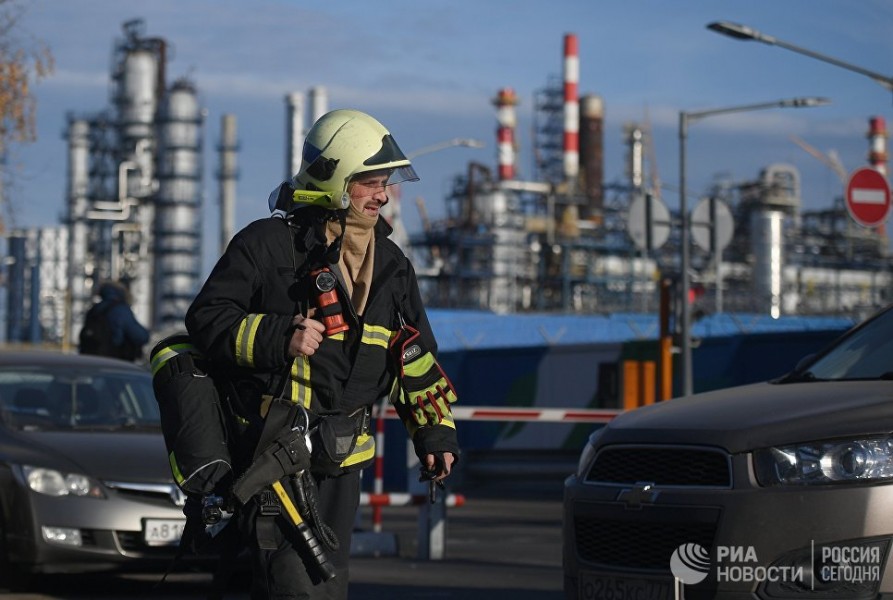 В Москве ликвидировали пожар на нефтеперерабатывающем заводе в Капотне