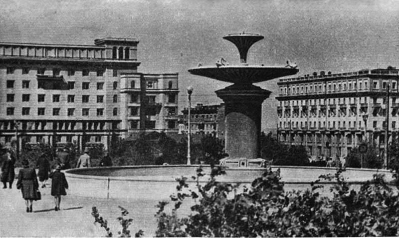 Страницы истории «дома на площади» в Челябинске. Стуль – Яков и Марина