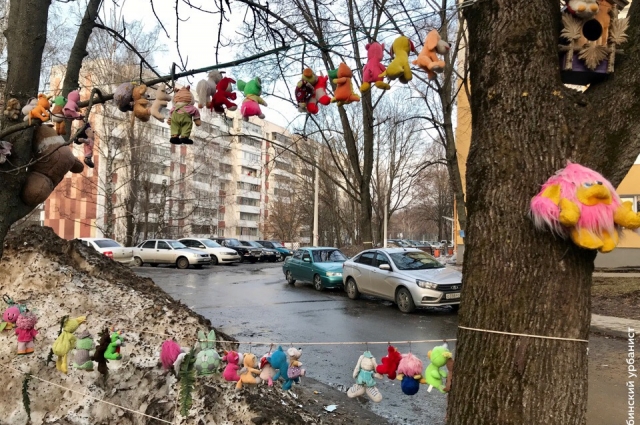 Жителей Челябинска пугает «кладбище» мягких игрушек
