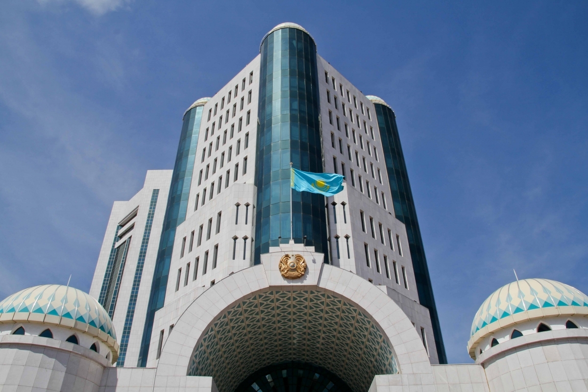 Сенаторы Казахстана единогласно утвердили главой сената старшую дочь Назарбаева