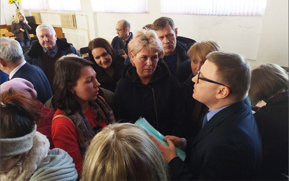Текслер встретился в Магнитогорске с жителями пострадавшей от взрыва десятиэтажки