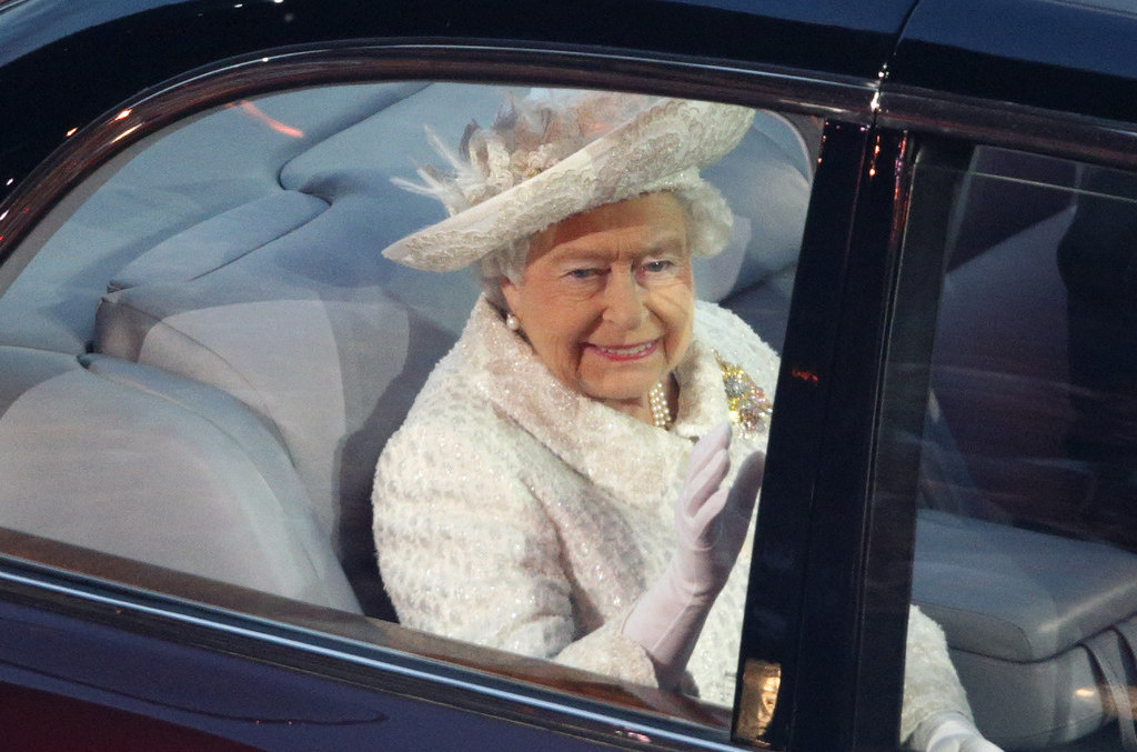 Елизавета II отказалась от вождения автомобиля по дорогам