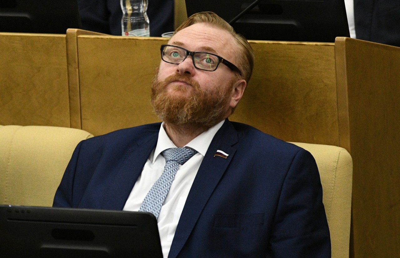 Он голосовал за повышение пенсионного возраста. Депутат Виталий Милонов, враг геев и теории Дарвина