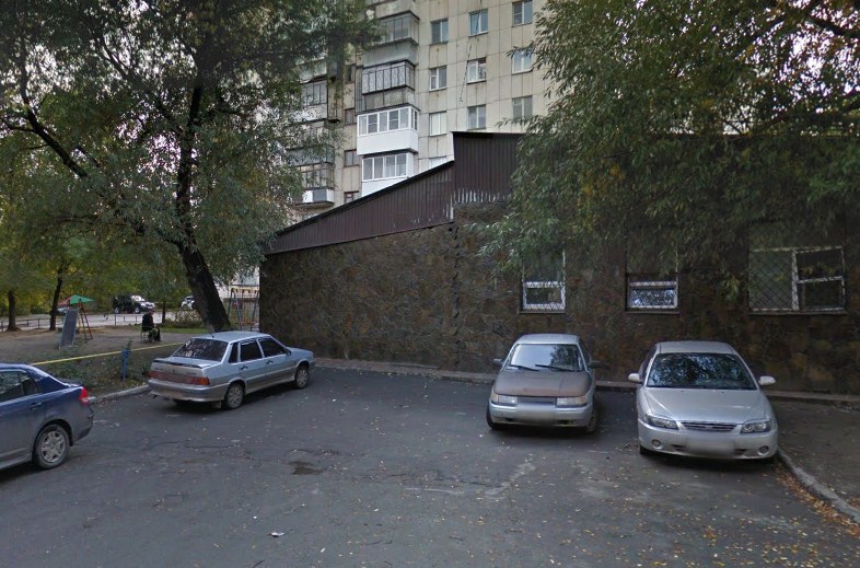 Дерзкое ограбление. Миллион рублей украли из машины жителя Челябинска в Калининском районе