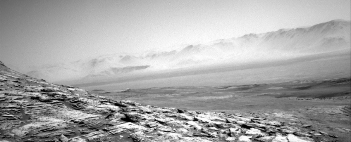 Печальные фото с Марса прислал Curiosity