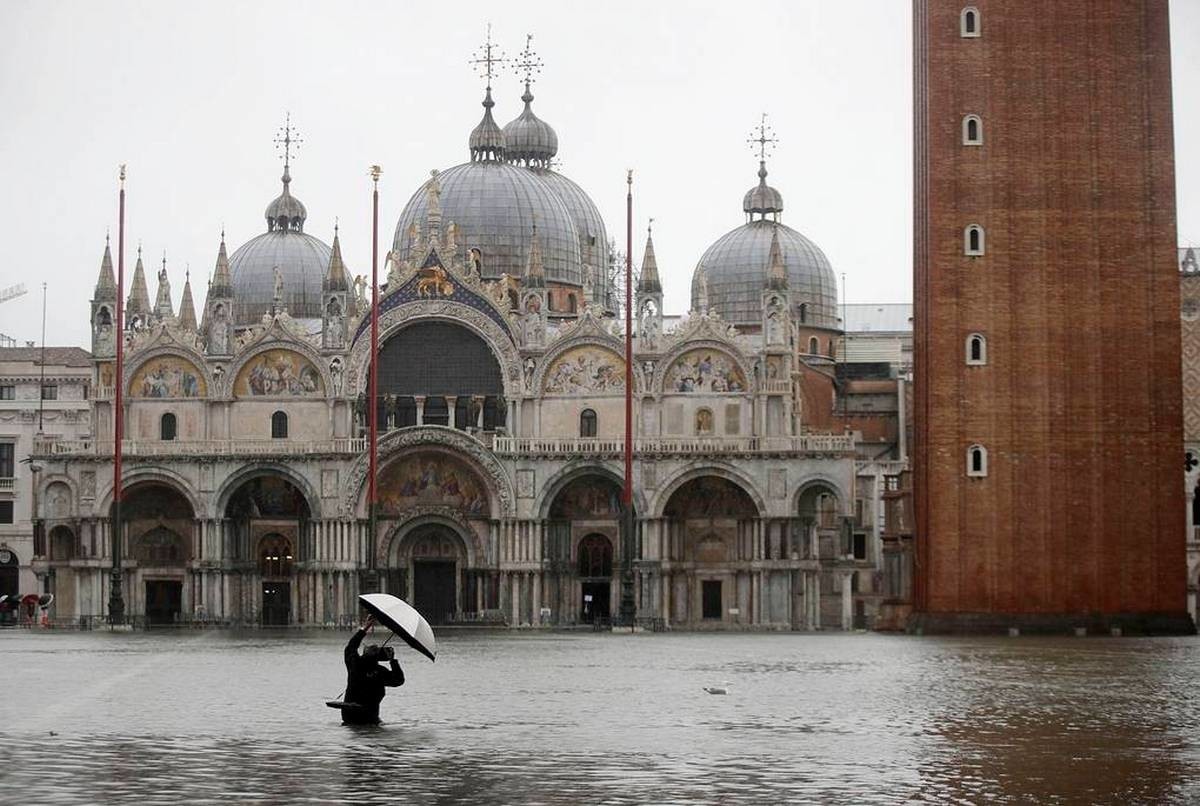 Венецию затопило – более 80% поверхности города скрылось под водой