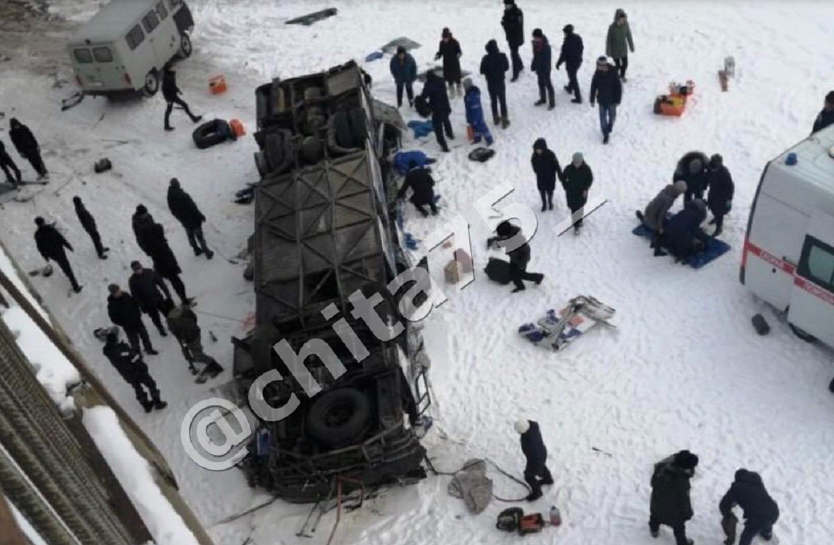 19 человек погибли в ДТП с автобусом в Забайкальском крае