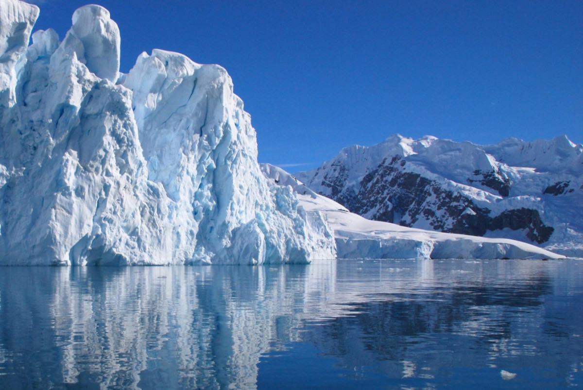 К неизбежной катастрофе ведет ежегодное ускорение таяния ледников