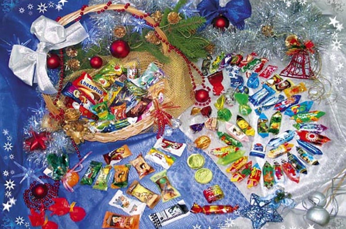 Просроченные новогодние конфеты подарили детям в детском саду Челябинска