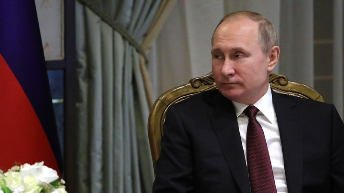Объявление о падении рейтинга Путина на 10% прокомментировал социолог