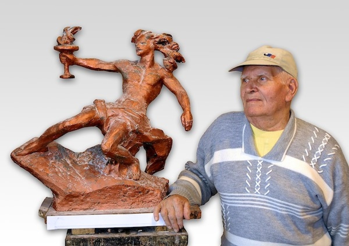 Челябинский скульптор стал почетным гражданином крымской Евпатории