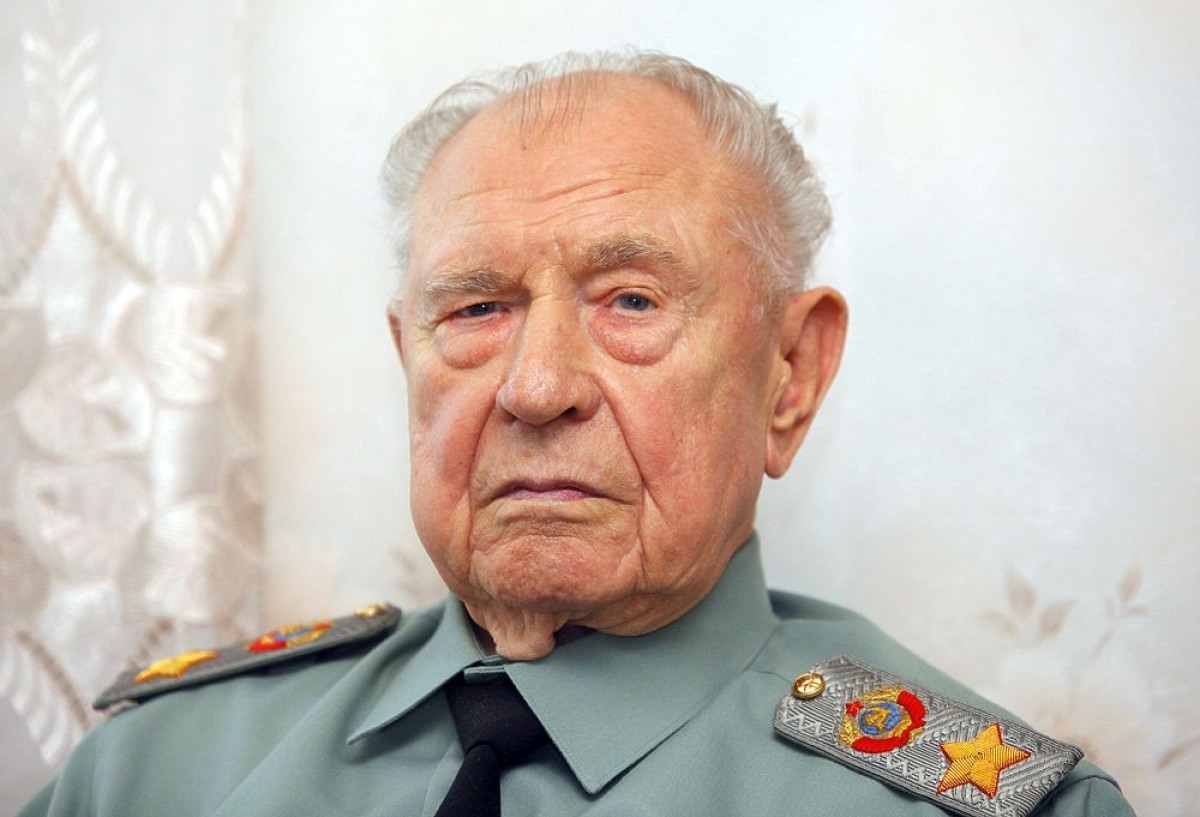 Какую правду о Ельцине и Горбачёве скрывал маршал Язов