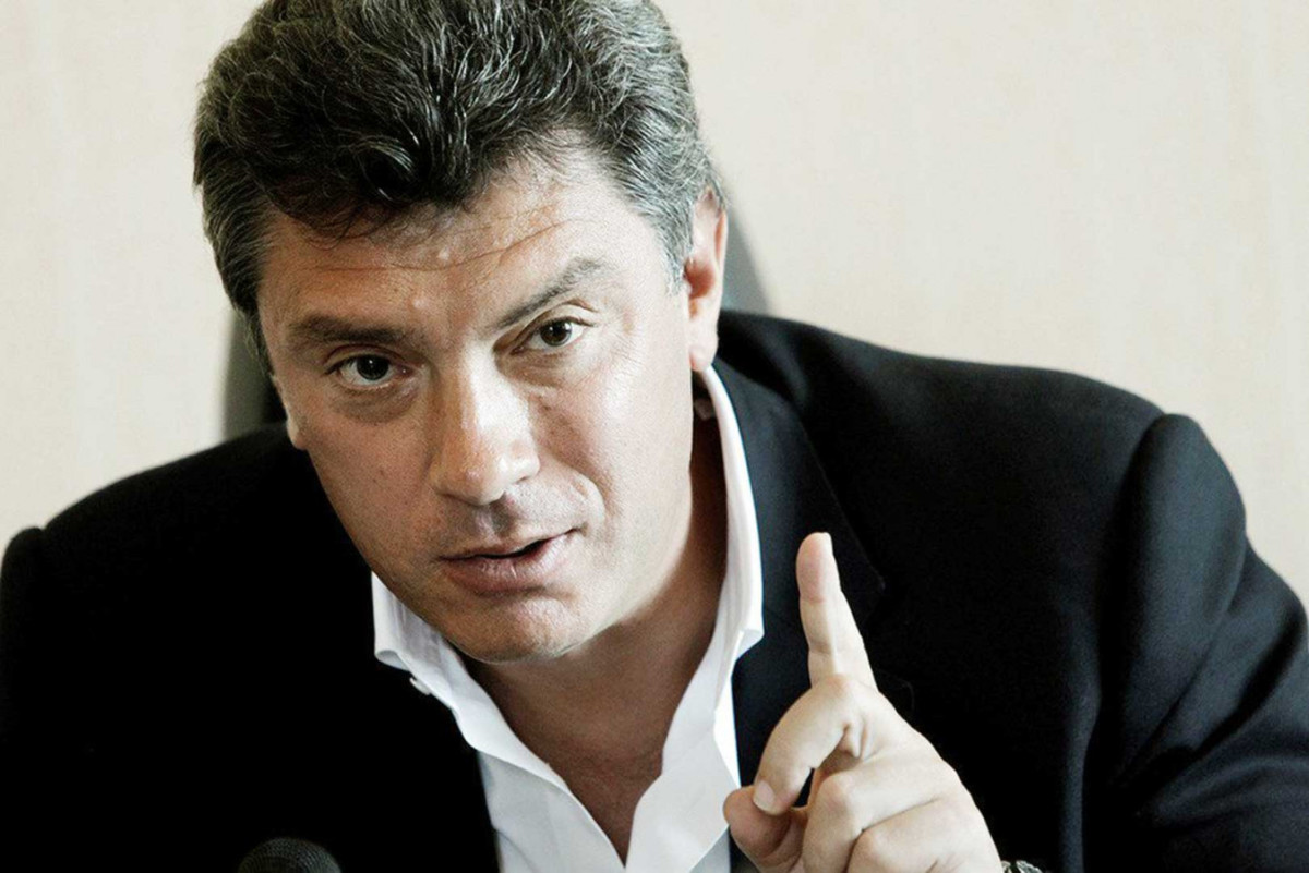 Немцова убили по государственному заказу, считает Лев Шлосберг