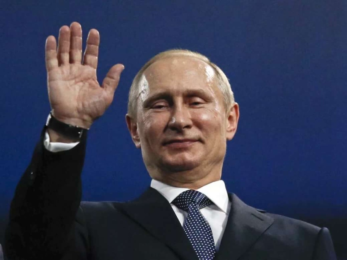 Путин решил уйти, а преемника представит в мае, убежден политолог Кагарлицкий