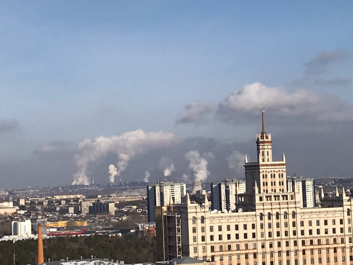 Со смога началась рабочая неделя в Челябинске