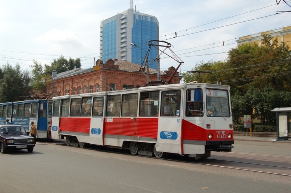 Днем перестали ходить троллейбусы и трамваи в Челябинске