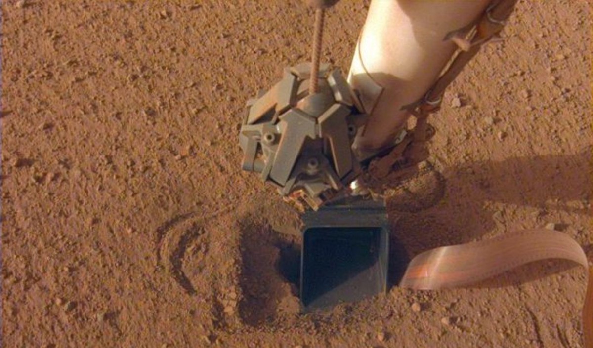 «Крот» НАСА застрял в Марсе