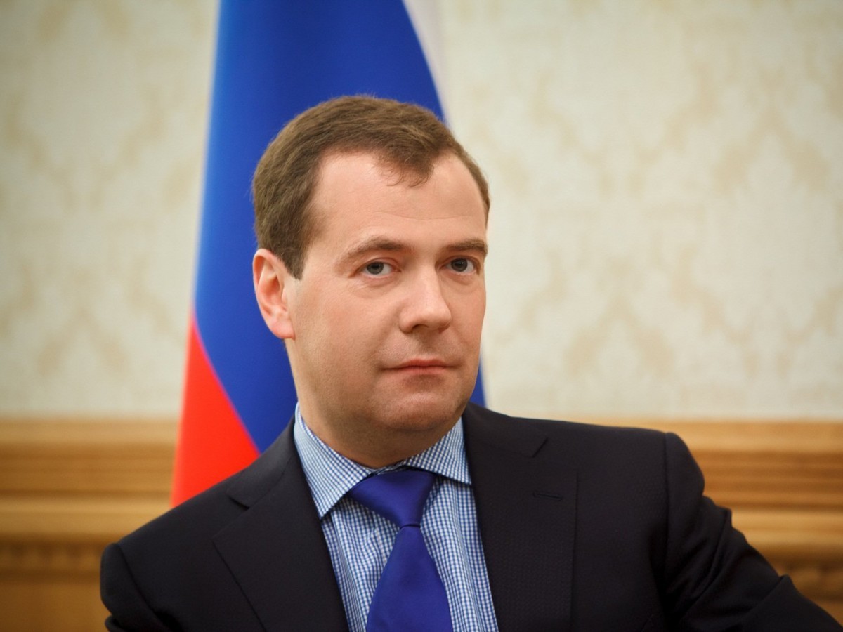 Медведев рассказал об отношениях с Путиным