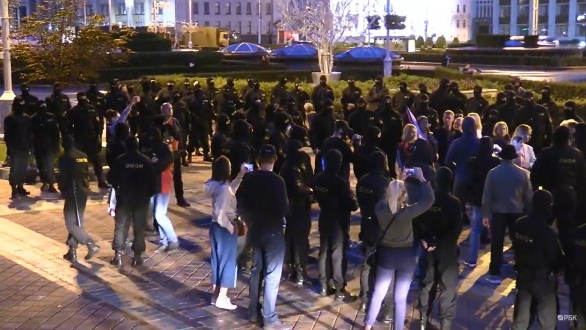 В Минске проходят задержания протестующих