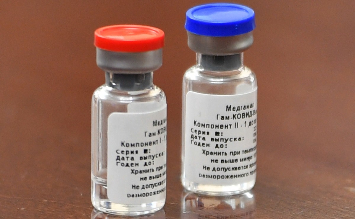 Побочные эффекты российской вакцины назвал английский медицинский журнал
