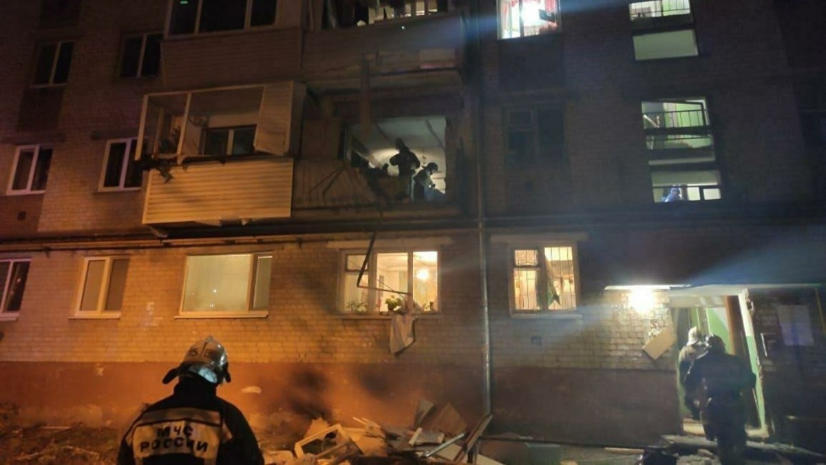 Газ взорвался в жилом доме в Тюмени