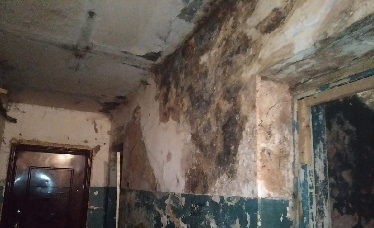 До подвала затопило пятиэтажный дом в Челябинской области во время дождей