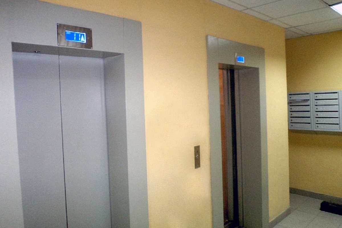 Лифты опасны при ковиде: лучше ходить пешком?