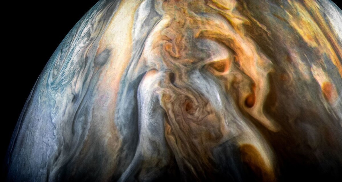 Пять минут полетать над Юпитером предлагает NASA