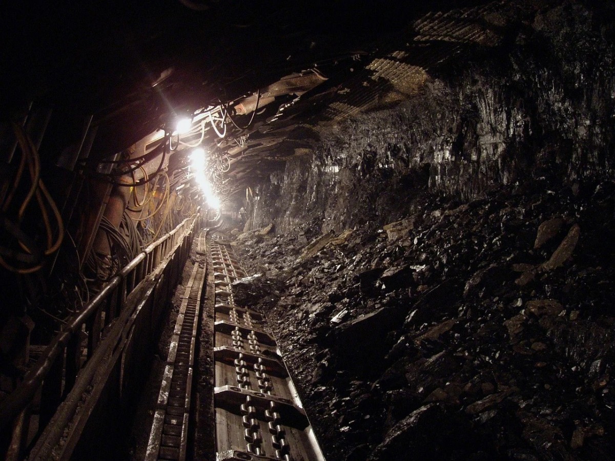 Один человек погиб под завалами золоторудной шахты на Камчатке