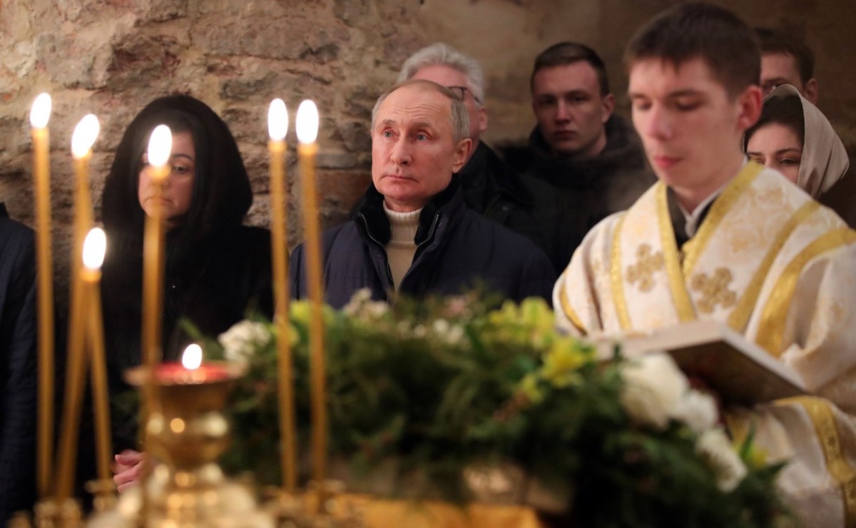Путин встретил Рождество в церкви Николая Чудотворца на Липне  